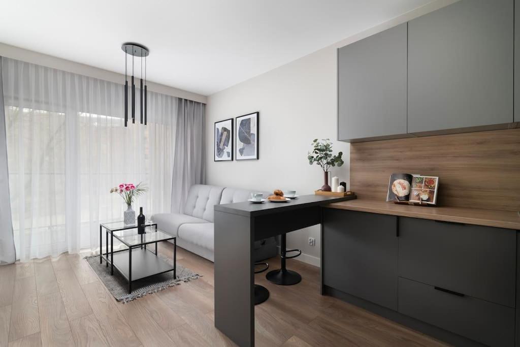 Easy Rent Apartments - Wettera II Люблин Екстериор снимка